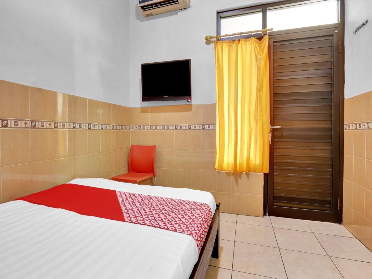 Oyo 90695 Srikandi Nologaten Hotell Yogyakarta Eksteriør bilde
