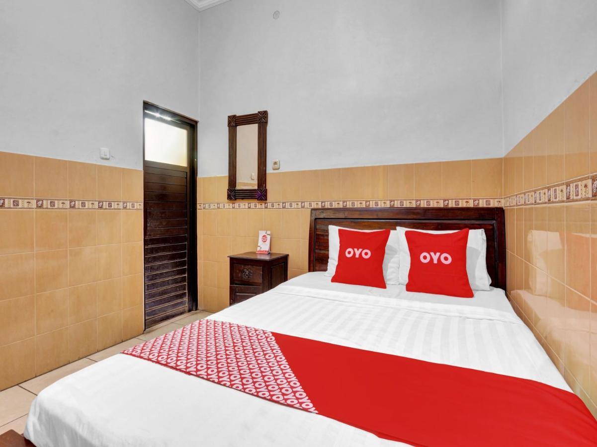 Oyo 90695 Srikandi Nologaten Hotell Yogyakarta Eksteriør bilde