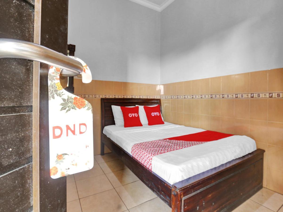 Oyo 90695 Srikandi Nologaten Hotell Yogyakarta Eksteriør bilde