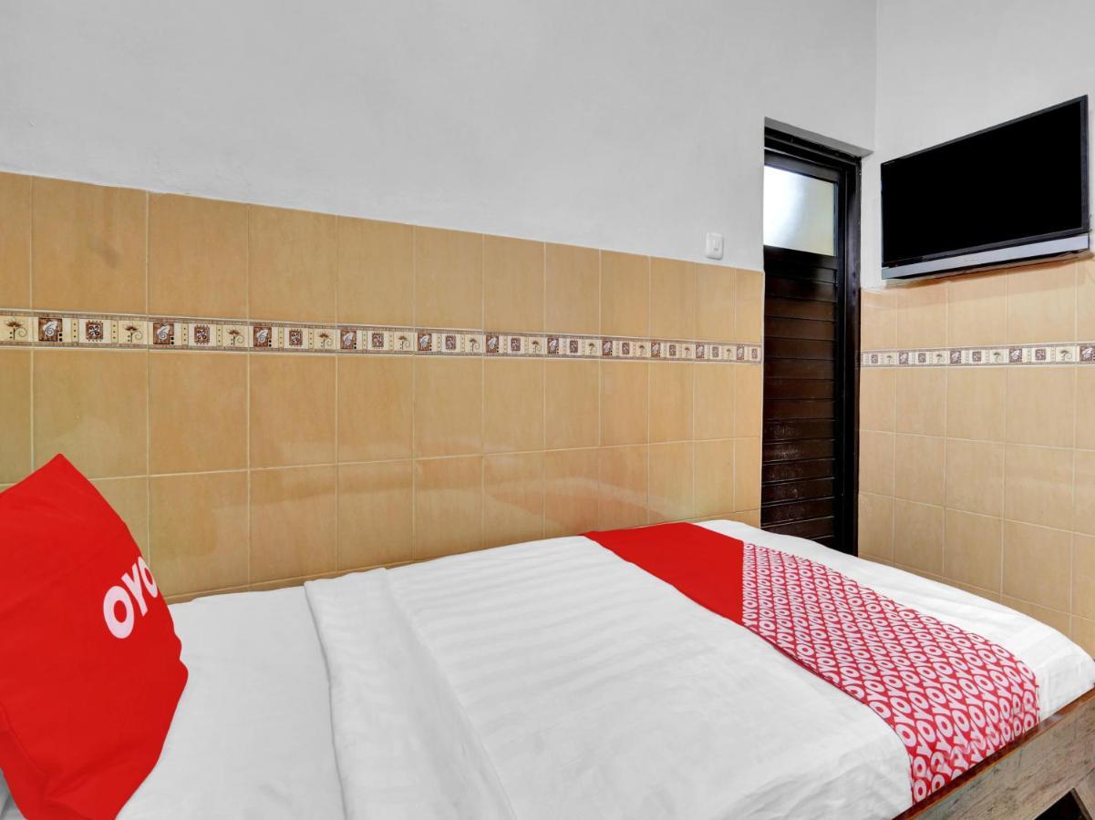 Oyo 90695 Srikandi Nologaten Hotell Yogyakarta Eksteriør bilde