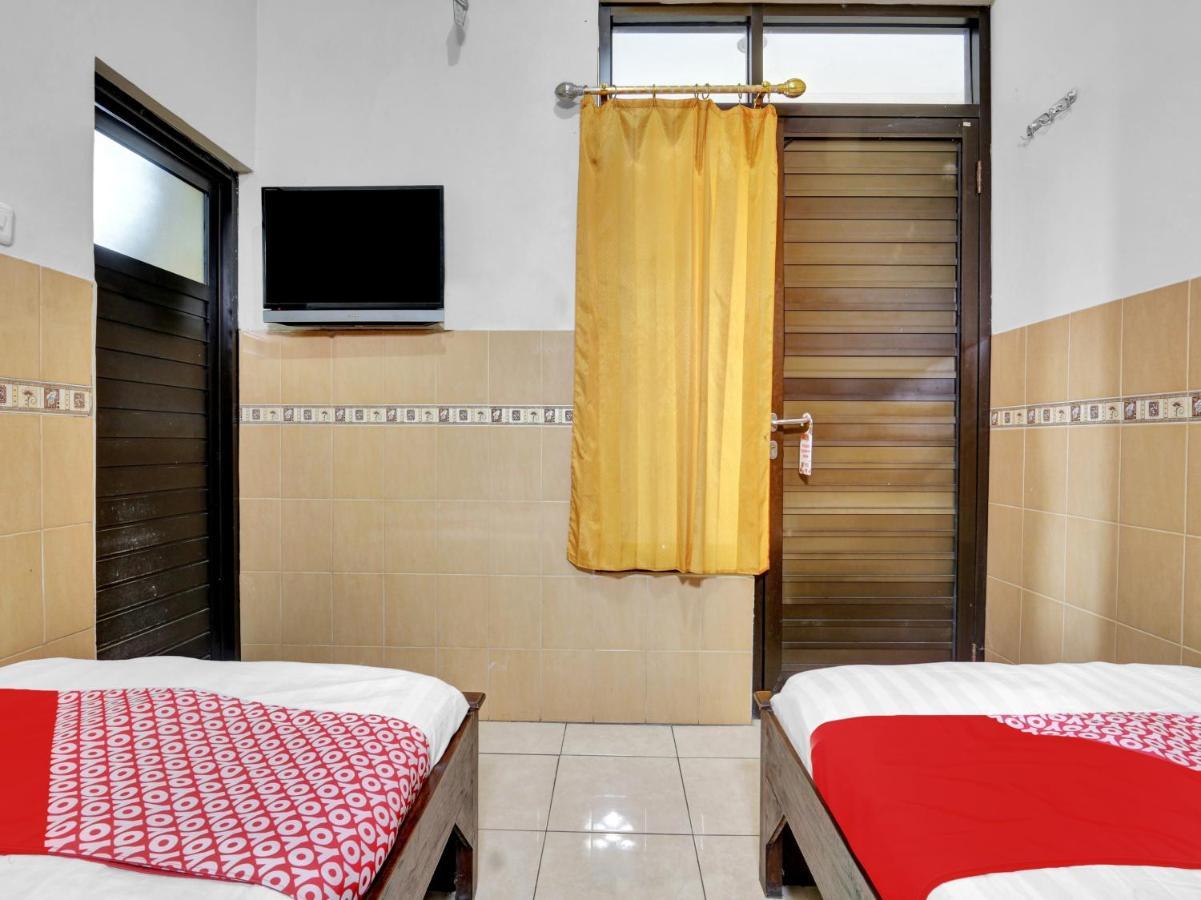 Oyo 90695 Srikandi Nologaten Hotell Yogyakarta Eksteriør bilde
